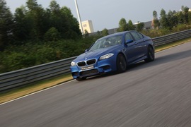 2012款宝马M5试驾实拍