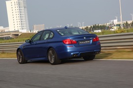 2012款宝马M5试驾实拍