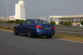 2012款宝马M5试驾实拍