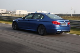 2012款宝马M5试驾实拍