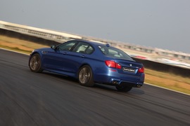 2012款宝马M5试驾实拍