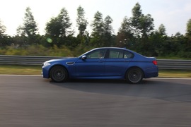 2012款宝马M5试驾实拍