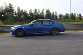 2012款宝马M5试驾实拍