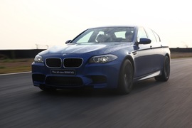 2012款宝马M5试驾实拍