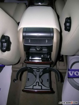 08款沃尔沃XC90