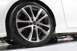 丰田推新锐志TRD外观套件