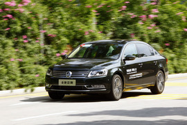 2012款大众迈腾3.0L