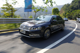 2012款大众迈腾3.0L