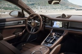 2018款保时捷Panamera