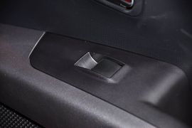 2012款三菱欧蓝德劲界