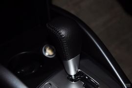 2012款三菱欧蓝德劲界