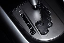 2012款三菱欧蓝德劲界