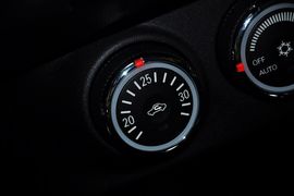 2012款三菱欧蓝德劲界