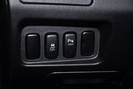 2012款三菱欧蓝德劲界