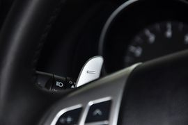 2012款三菱欧蓝德劲界