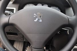 2010款东风标致307