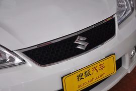 2011款昌河铃木利亚纳a+