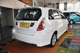   2011款昌河铃木利亚纳a+ 1.4L手动豪华I型