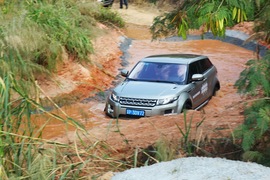 2012款路虎揽胜极光试驾实拍