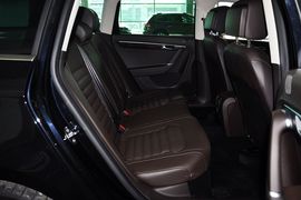 2012款大众全新迈腾旅行轿车