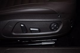 2012款大众全新迈腾旅行轿车