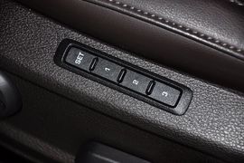 2012款大众全新迈腾旅行轿车