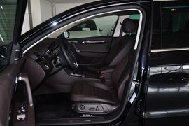 2012款大众全新迈腾旅行轿车