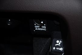 2012款大众全新迈腾旅行轿车