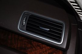 2012款大众全新迈腾旅行轿车