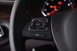 2012款大众全新迈腾旅行轿车