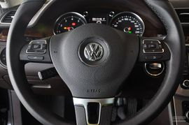 2012款大众全新迈腾旅行轿车