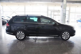 2012款大众全新迈腾旅行轿车