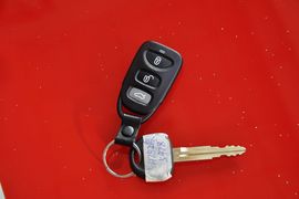 2012款东风悦达起亚赛拉图