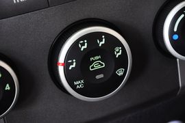 2012款东风悦达起亚赛拉图