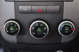 2012款东风悦达起亚赛拉图