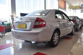 2012款东风悦达起亚赛拉图