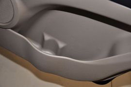 2012款东风悦达起亚狮跑