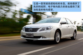 2012款第七代丰田凯美瑞2.5Q试驾实拍