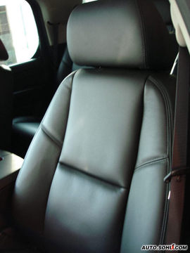 2008款凯迪拉克凯雷德实拍