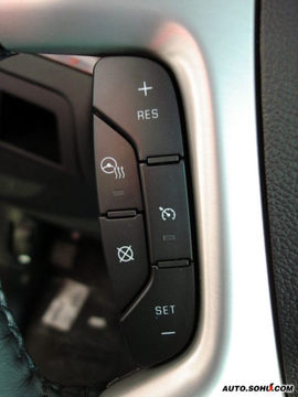 2008款凯迪拉克凯雷德实拍