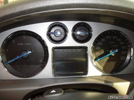 2008款凯迪拉克凯雷德实拍