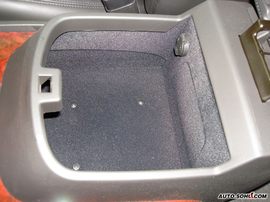 2008款凯迪拉克凯雷德实拍