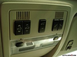 2008款凯迪拉克凯雷德实拍