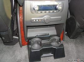 2008款凯迪拉克凯雷德实拍