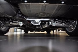 2012款华晨宝马530Li豪华型