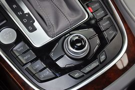 2012款一汽奥迪Q5