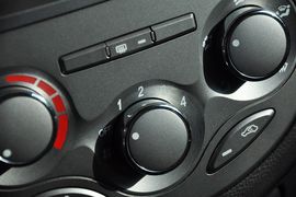 2011款江淮和悦RS