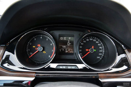 2017款大众宝来1.6L自动豪华型