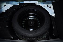 2011款风行景逸LV