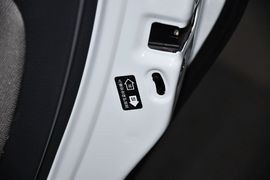 2011款风行景逸LV